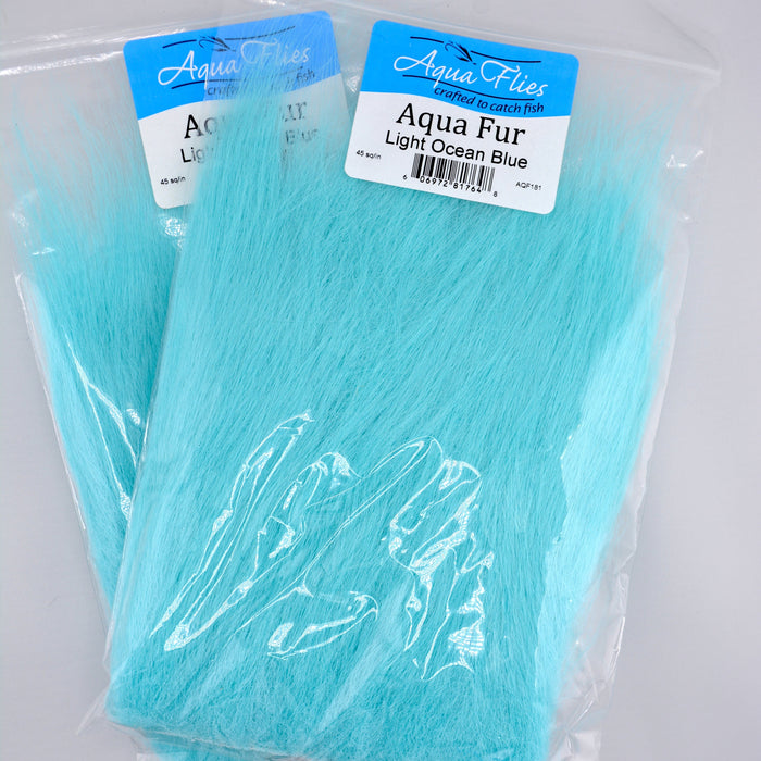 Aqua Fur fly tying material in Light Ocean Blue – synthetic dubbing fiber with natural movement and vibrant color.