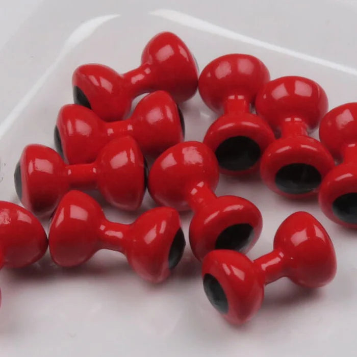 Painted Pupil Lead Eyes in red – eye-catching and aggressive tone great for predatory fly patterns.