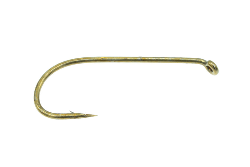 Tiemco TMC100 dry fly hooks – 25-pack of standard wire, down-eye hooks perfect for tying traditional dry flies, mayflies, and delicate surface patterns.