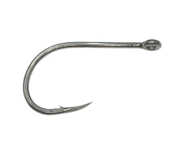 Tiemco TMC600SP saltwater hooks – small pack of heavy-duty, straight-eye hooks with Sure Point design for superior penetration in large saltwater flies targeting big game species.