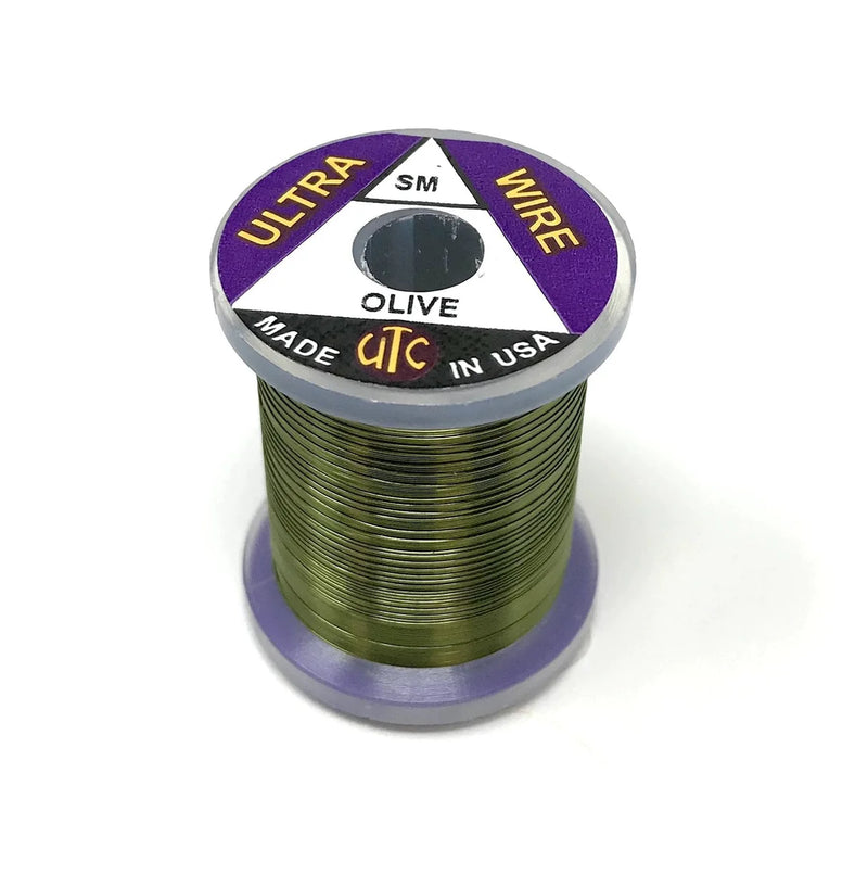 Olive UTC Ultra Wire in Brassie size – subtle, natural-toned wire ideal for realistic nymph bodies and segmented thoraxes.