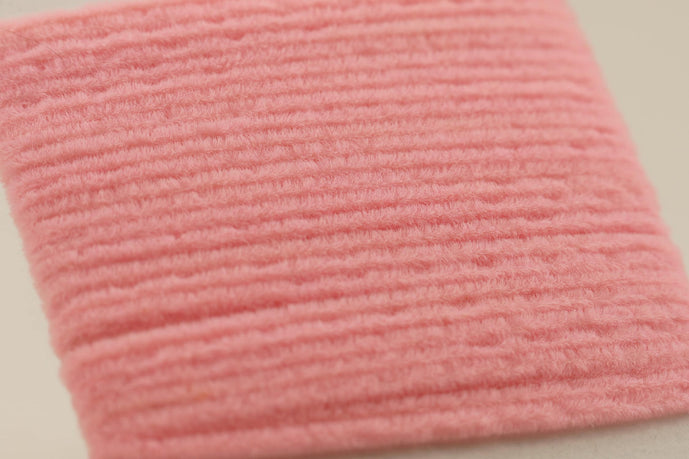 Ultra Chenille in shell pink – soft, pale tone for subtle worm and shrimp patterns.