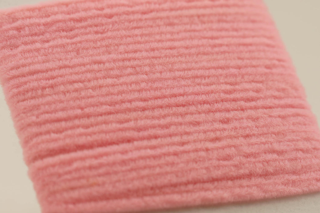 Ultra Chenille in shell pink – soft, pale tone for subtle worm and shrimp patterns.