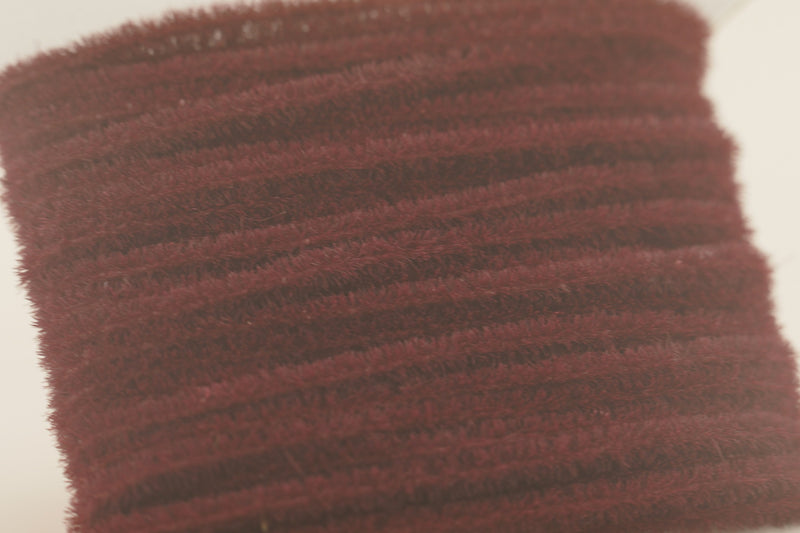 Ultra Chenille in wine – deep, earthy tone ideal for natural-looking worm and leech bodies.