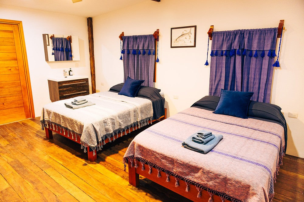 Tail Inn Lodge Espiritu Santo Bay ESB
